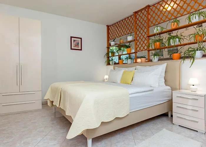 Oliva By Interhome